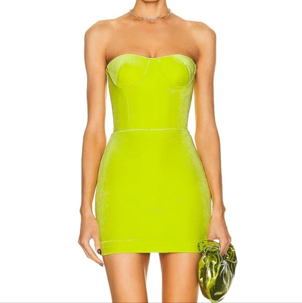 Alex Perry Velvet Robert Neon Green (ACID)Strapless Mini Dress Size 4.